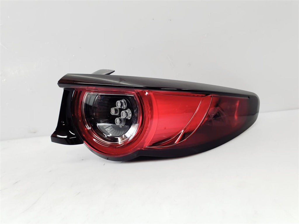 фото №2, Mazda 3 iii bp хэтчбек 19r+ правая лампа задняя led