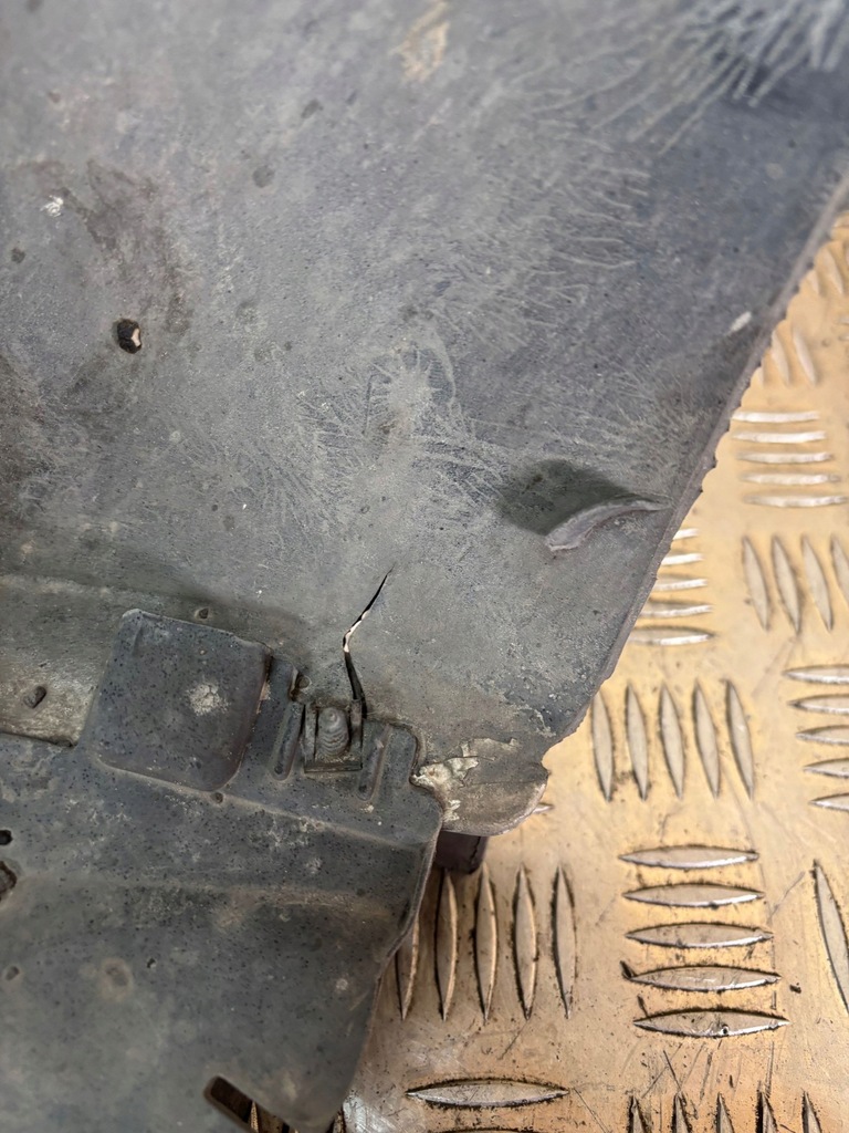 фото №12, Бампер перед передний dacia sandero i 08-12