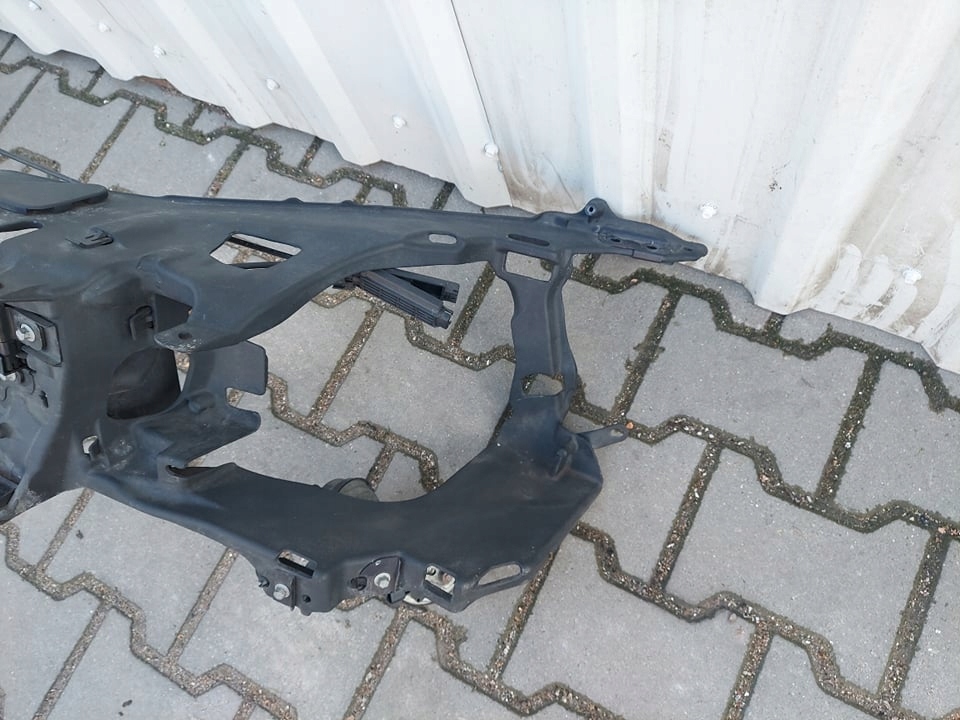 фото №6, Volvo v60 s60 11- pas передний усилитель передний