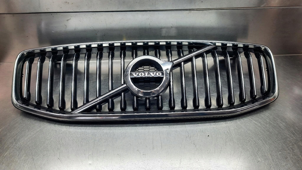 фото №1, Решётка радиатора решётка радиатора оригинальный номер 31425535 volvo xc60 ii 17-