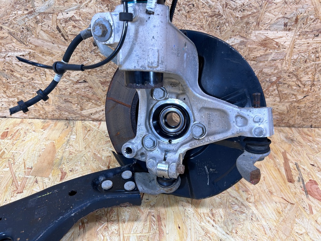 фото №11, Подвеска амортизатор рычаг поворотный кулак правый перед volvo xc40 ii 32246642