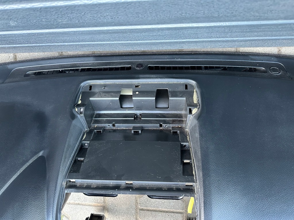 фото №5, Subaru xv 11-16 консоль приборная панель пассажир