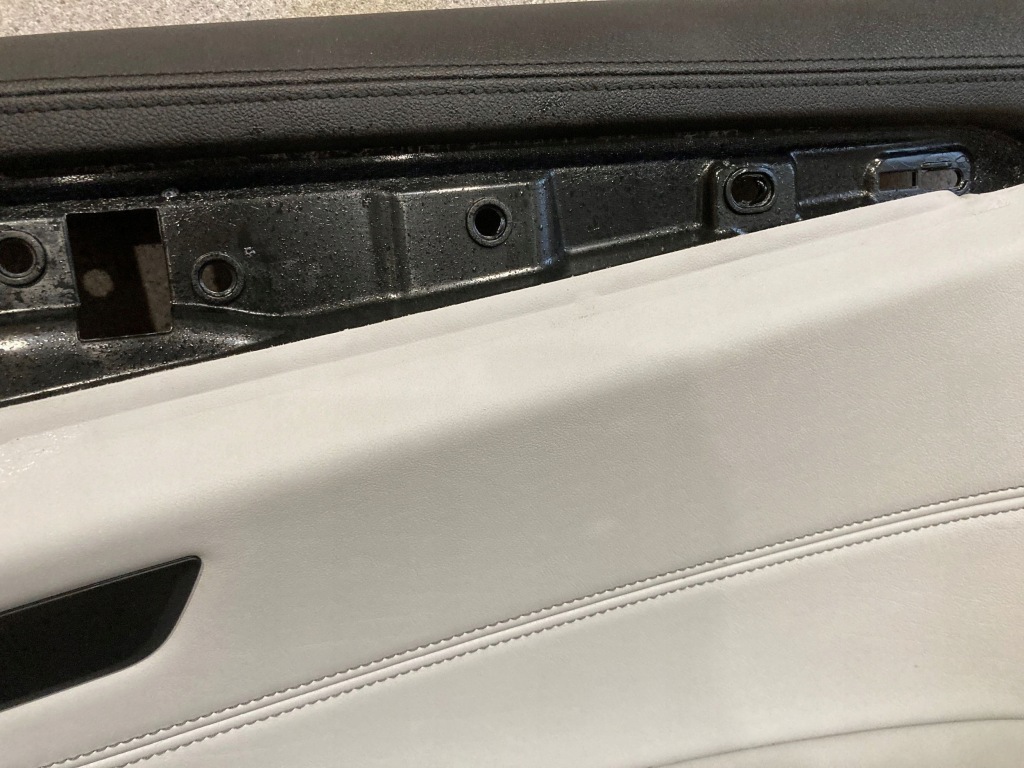 Обшивка двері передніх перед сторона правий bmw m5 f90 Київ