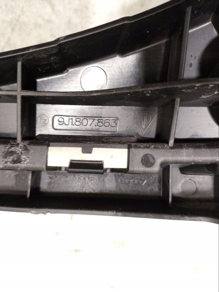 фото №7, Porsche taycan 9j1 2022 кронштейн / кронштейн бампера заднего 9j1807863