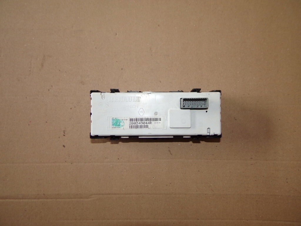 фото №2, Дисплей радио 280349044r megane iii