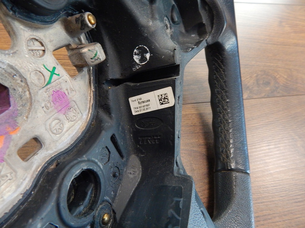 фото №10, Ford fiesta mk7 przed liftem - воздуховод pół-skórzana oryg