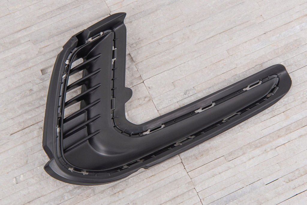 фото №9, Hyundai elantra vi ad 2015-2018 заглушка противотуманной фары правая 86564f2000