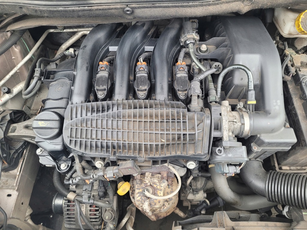 Купить Двигатель 1.2 vti hm01 citroen c4 c3 peugeot 208 2008