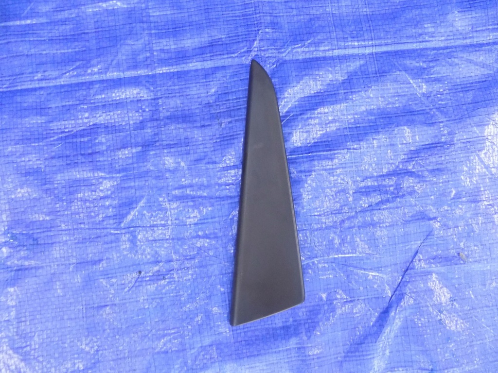 фото №1, Молдинг стекло правый задняя navara np300 d23 alaskan