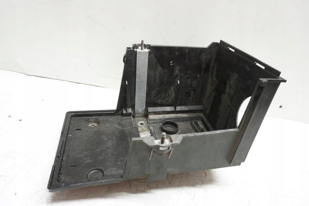 фото №1, Корпус аккумулятор volvo v50 2.0 d