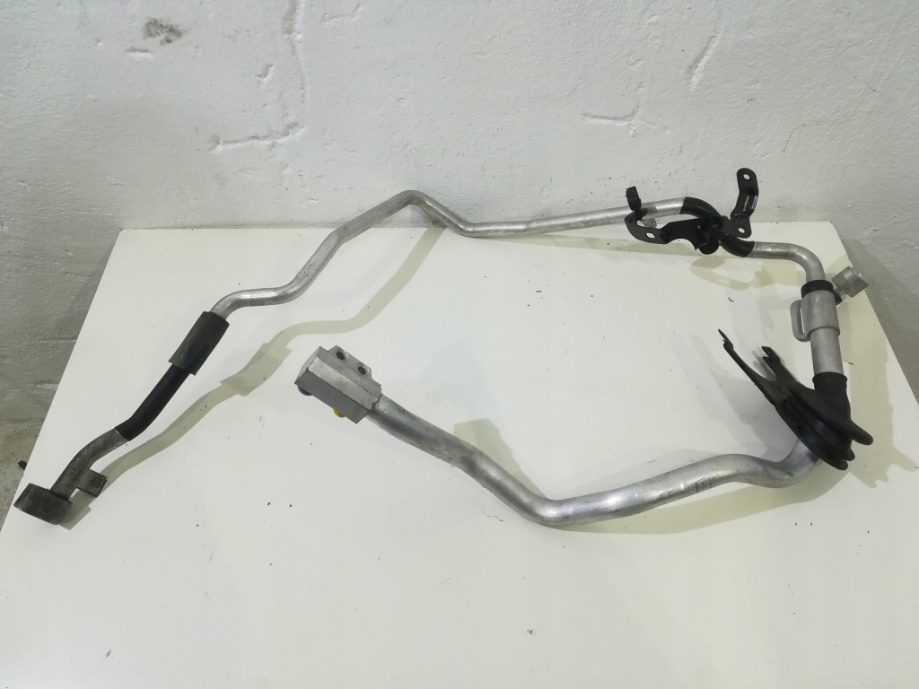 фото №1, Audi rs5 rs4 шланг кондиционера 8k2260712h