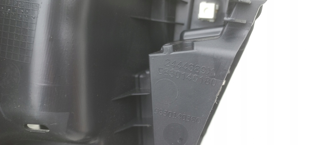 фото №8, Бардачок полка разъём прикуривателя peugeot 208 2008 ii 9830140180