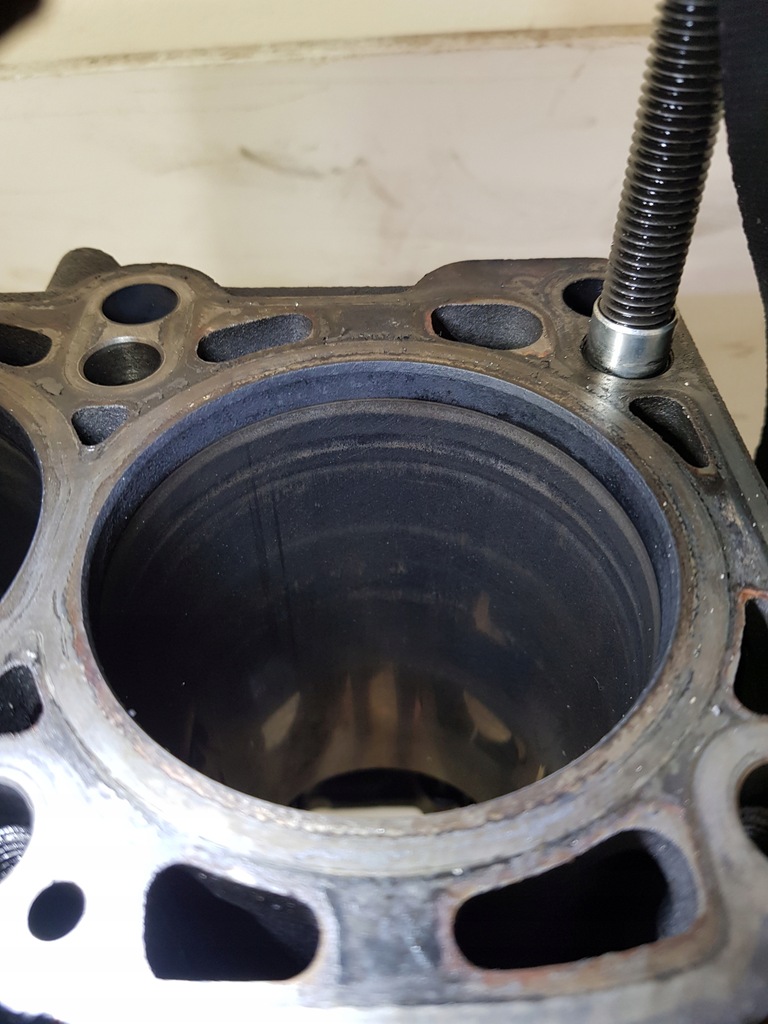 фото №10, Блок двигателя 045103021r vw audi skoda seat 1.4 tdi bms