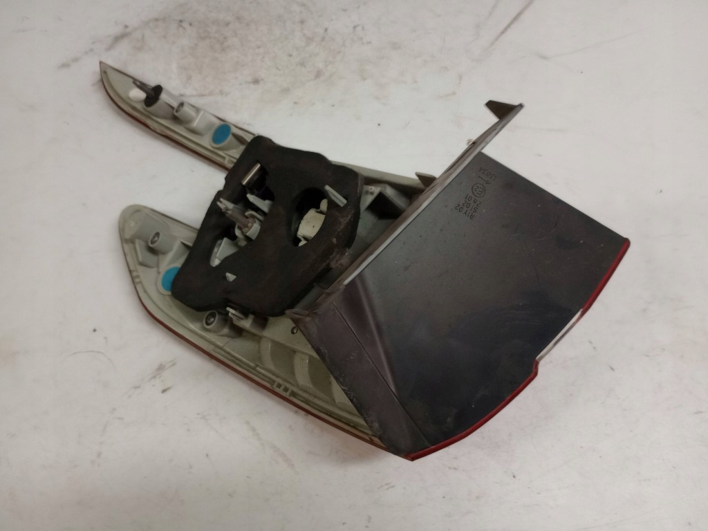 фото №13, Peugeot 308 ii t9 лампа левый задняя задняя 9678093980 europa