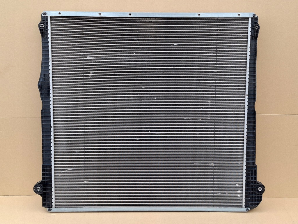 фото №12, Scania r s ngt радиатор жидкость wody 2552202