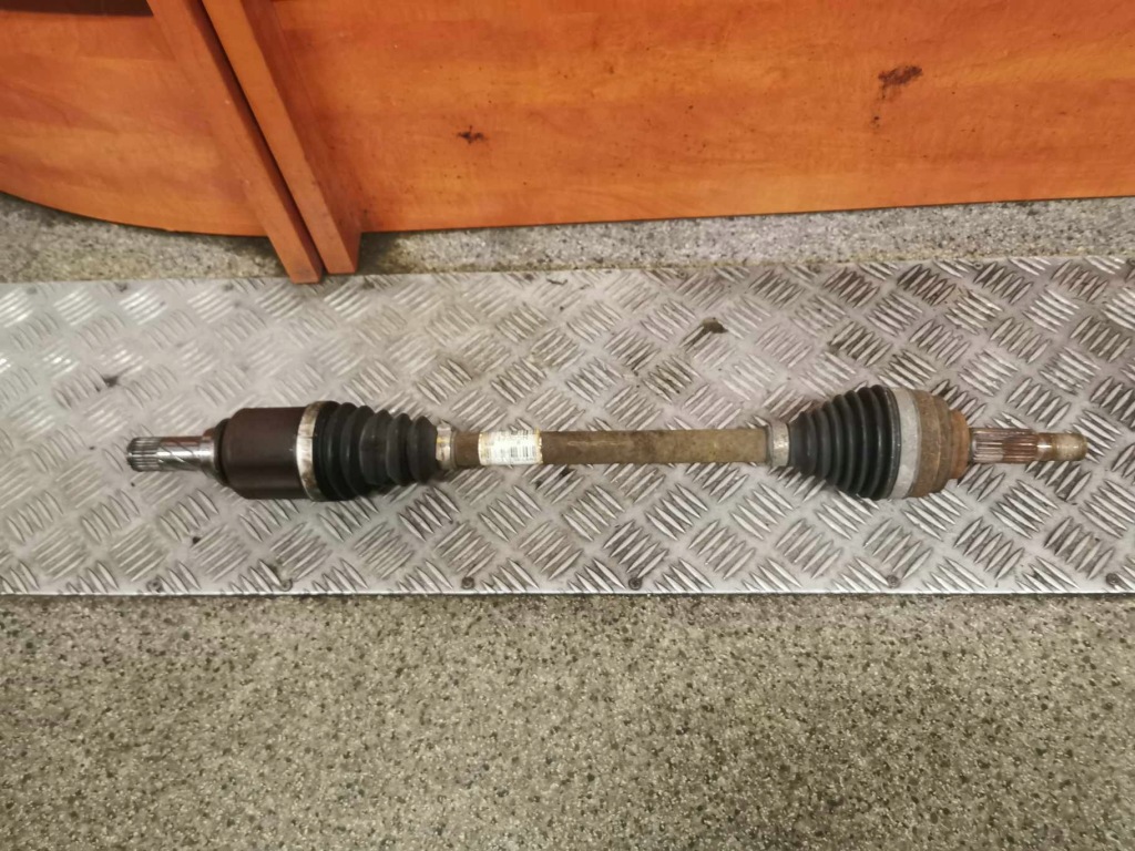 Купити Привідний вал ліва renault оригінальний номер 391017355r