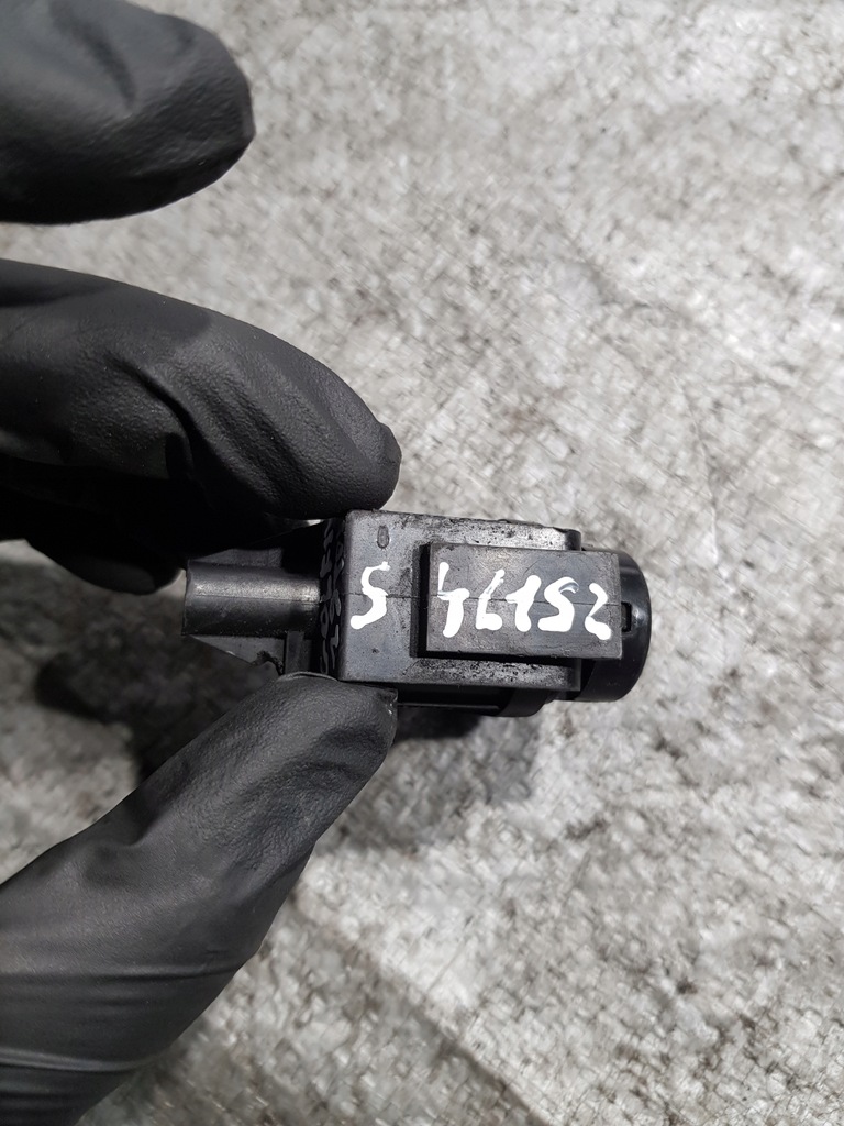 фото №8, Клапан вакууму 191906283a golf iv 1.9 tdi