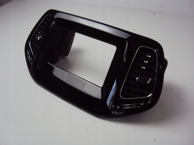 фото №1, Рамка решётки обдув jeep compass ii 2016-