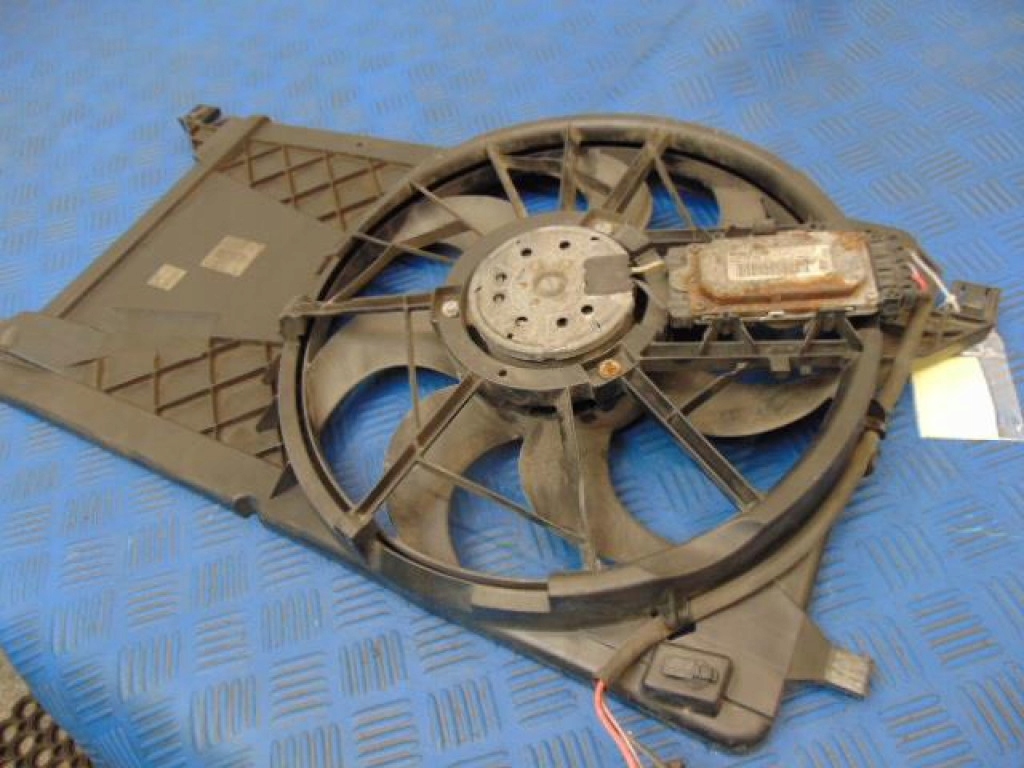 Ford focus mk2 1.6tdci вентилятор радиатора 1137328558 с Разборки