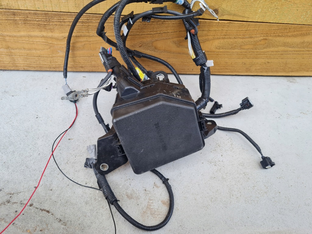 фото №1, Toyota rav4 электропроводка отсек двигателя 82111-4au30