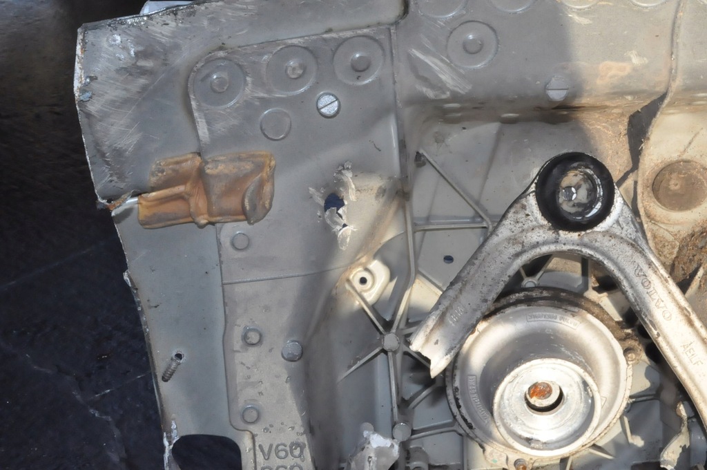 фото №8, Volvo s60 iii четверть лонжерон правая перед передняя