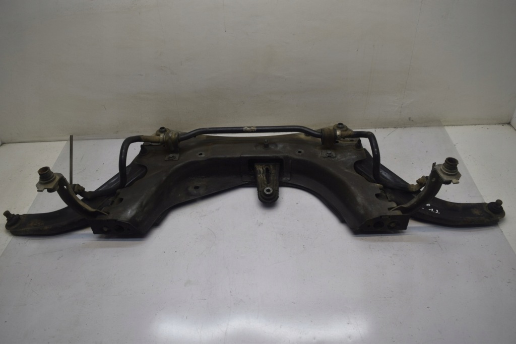 фото №1, Renault clio iii 1.2 подрамник подрамник подрамник рычаг 8200500491