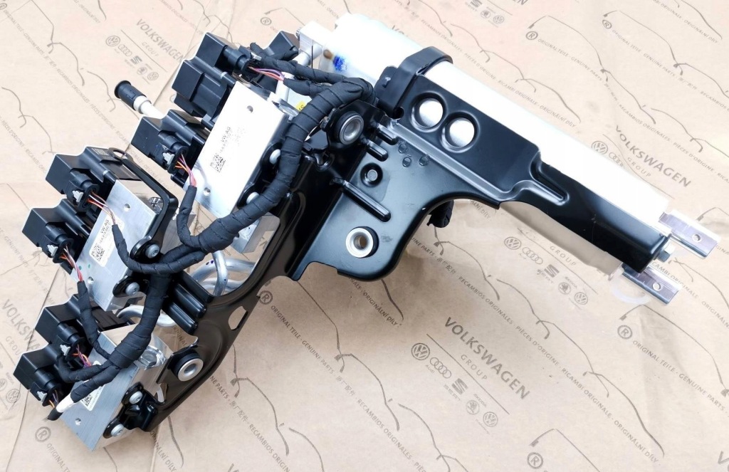 фото №9, Модуль клапанов с осушитель vw id.4 1ea816582a новый org