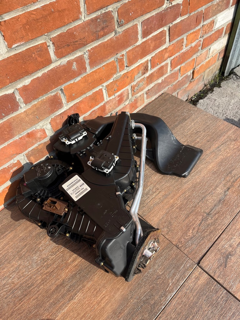 фото №15, Jeep commander 5-10r xk 3.0 отопитель задняя p5116936ad