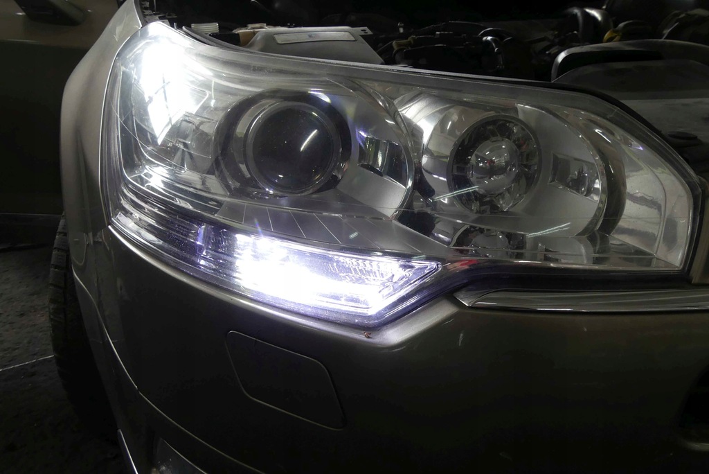 фото №13, Фара правий bixenon поворотний citroen c5 iii eu