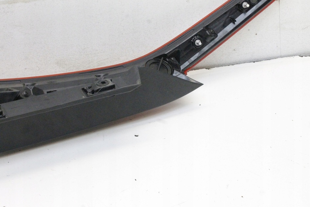 фото №9, Лампа права задня kia niro 92402at000 1.6l hybrid 104kw 2022