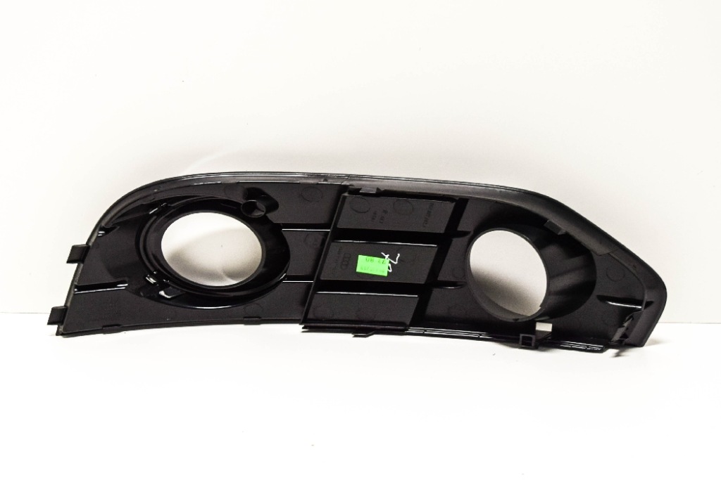 Audi a4 b8 бампер передній права сторона протитуманна решітка нова orygina Недорого