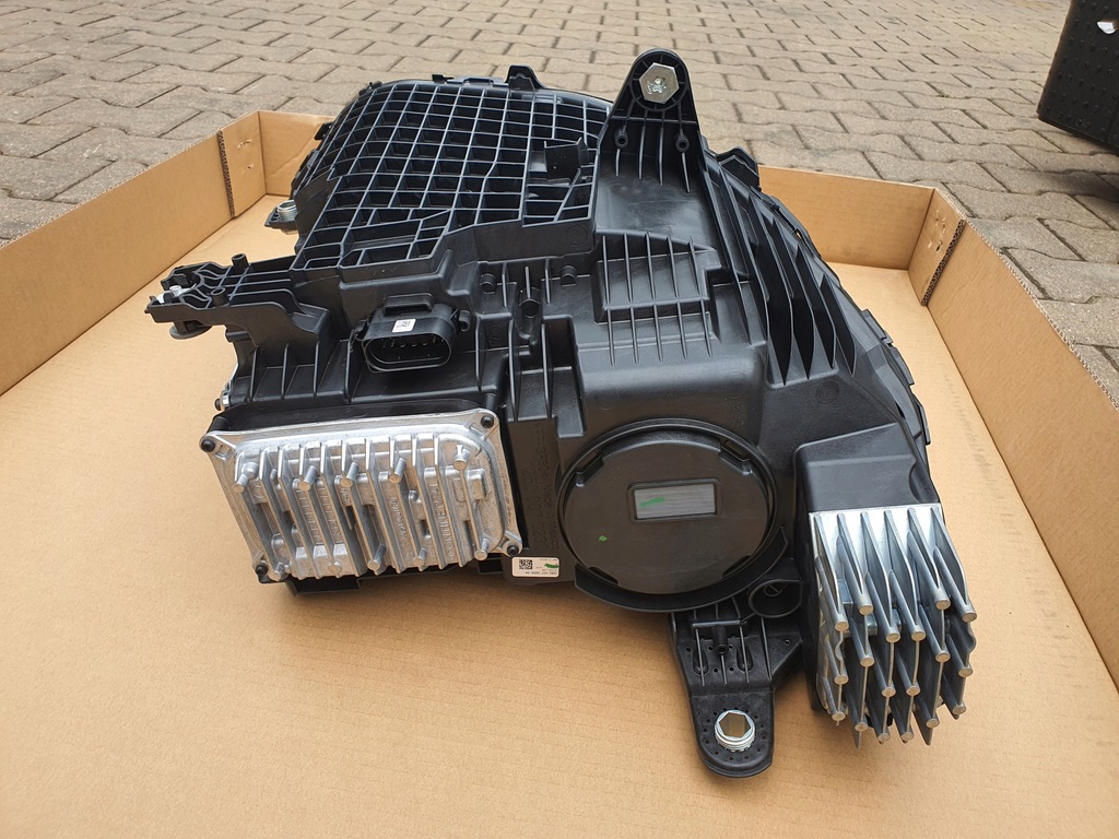 фото №16, Mercedes eqe лампа права ліва комплект digital light a2949062601 a2949062501