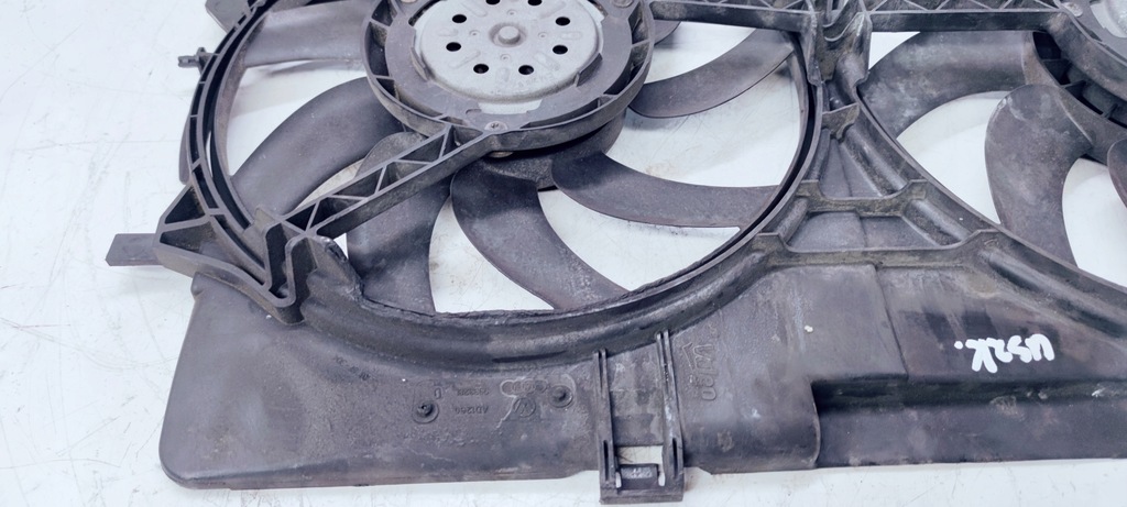 фото №7, Вентиляторы + корпус audi q5 a4 a5 8k0121003m usz