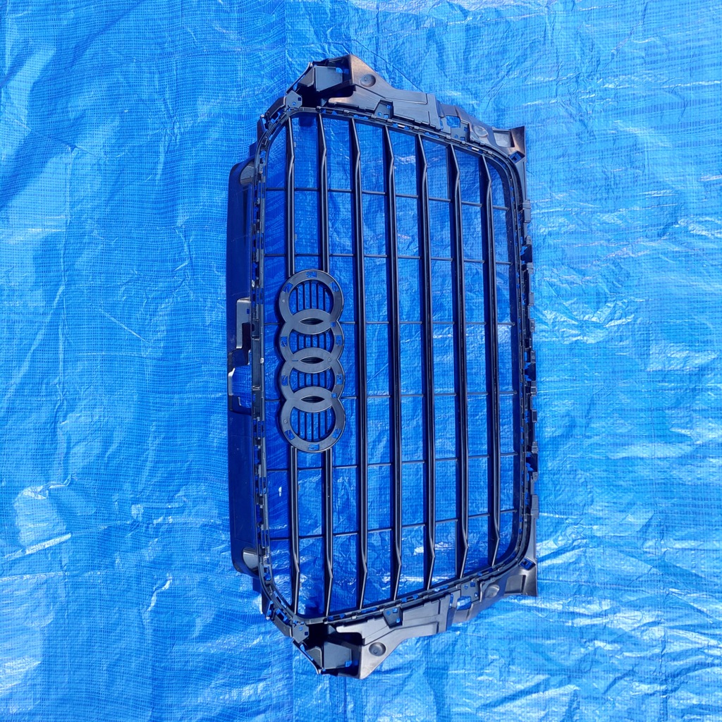 фото №1, Решітка радіатора решітка радіатора audi a3 8v5 16-18