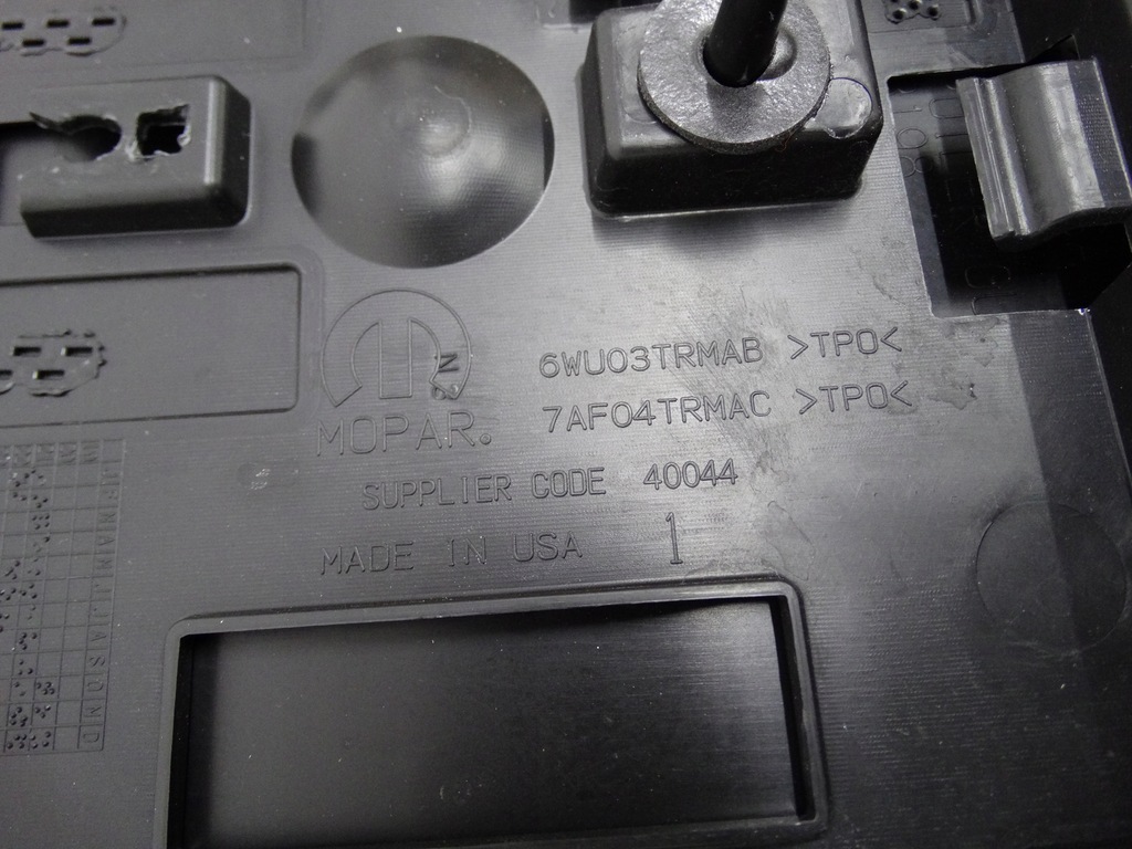 фото №11, Dodge durango iii r/t gt lift 20- спойлер спойлер крышки багажника 6wu03trmab