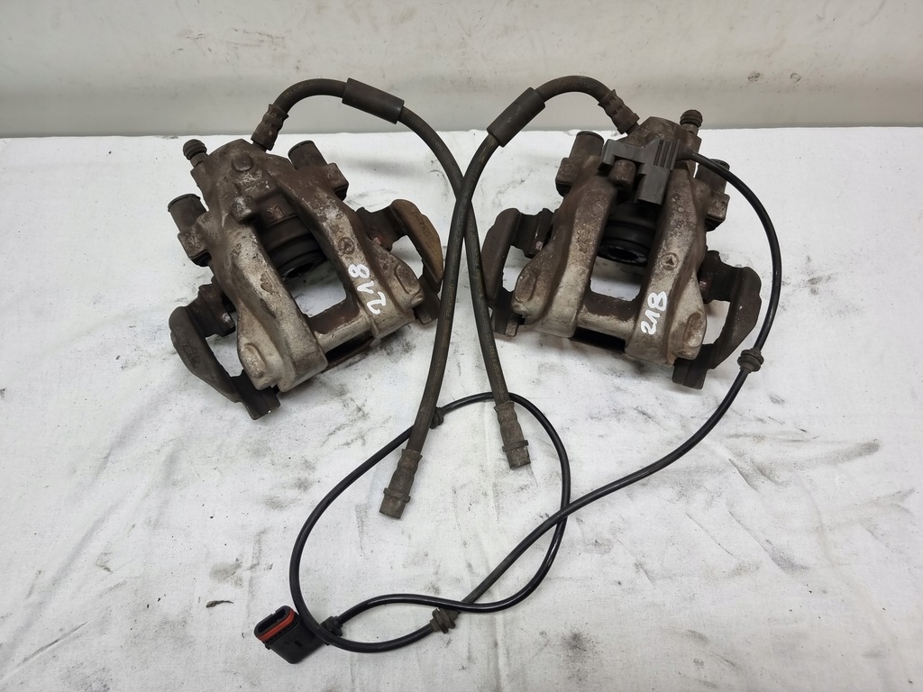 фото №1, Mercedes w218 супорти гальмівні задня комплект