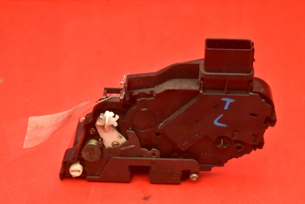 фото №5, Замок двері лівий задня задній 30699451 volvo s40 v40 2 ii sedan 04-07