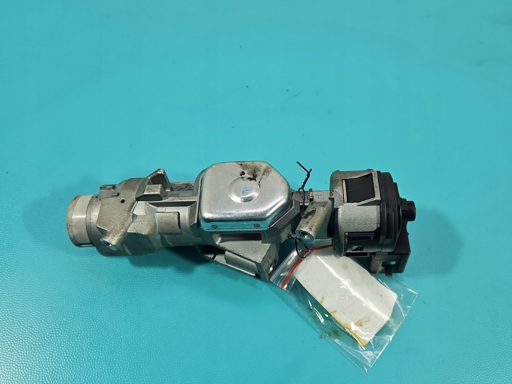 фото №8, Замок запалювання ключ вкладка mazda 3 i bk 3m51-3f880-aa