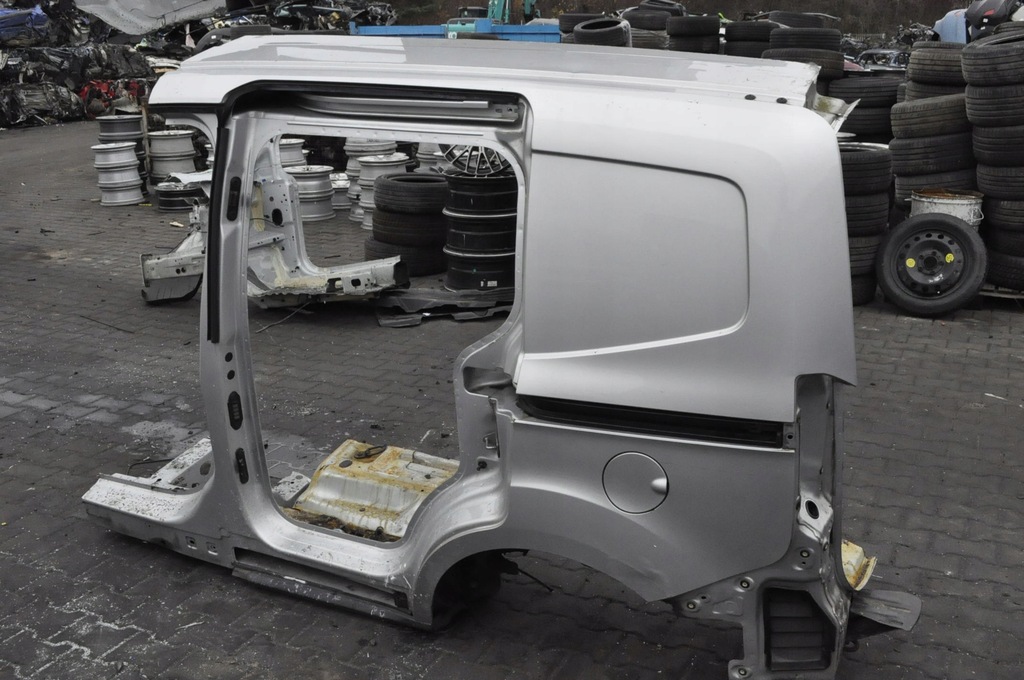 фото №1, Ford transit courier чверть крила лівий задня bok