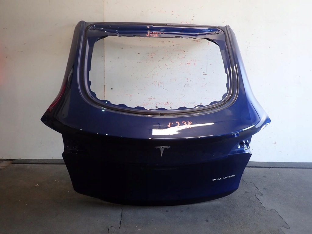 фото №1, Крышка багажника tesla y 2020-