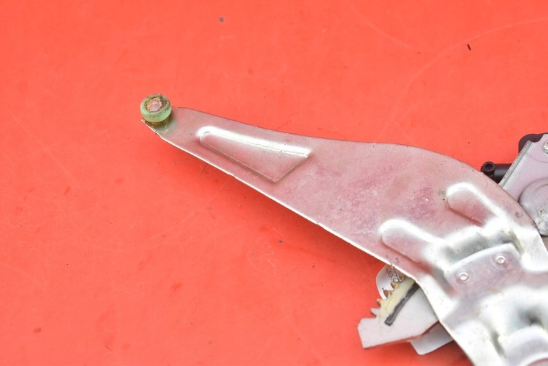 фото №8, Подъемник стекло левый задняя suzuki sx4 1 i