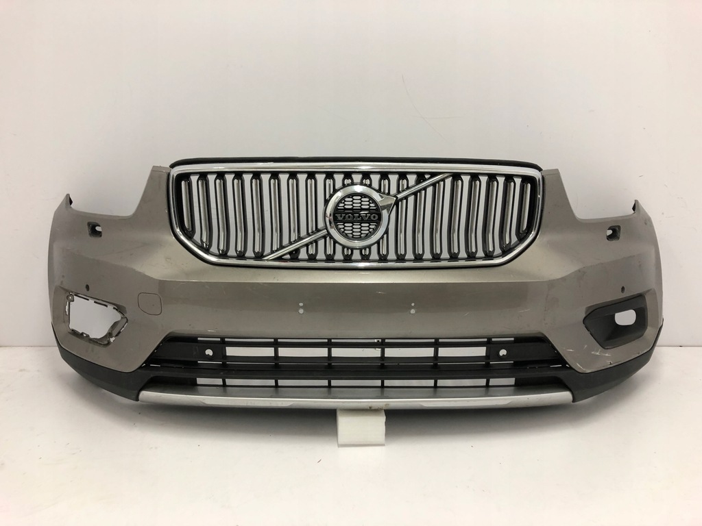 фото №1, Volvo xc40 przed lift 2017- бампер передній