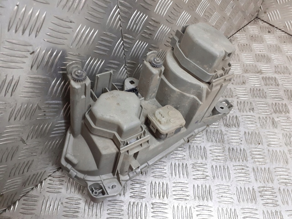 фото №3, Лампа права передня alfa romeo 146 europa