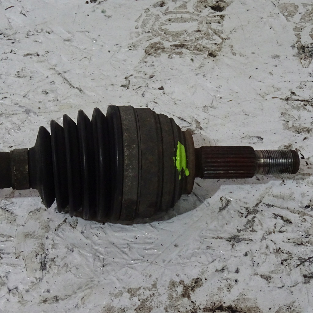 фото №2, Renault clio iii 1.5dci приводной вал правая 8200499586