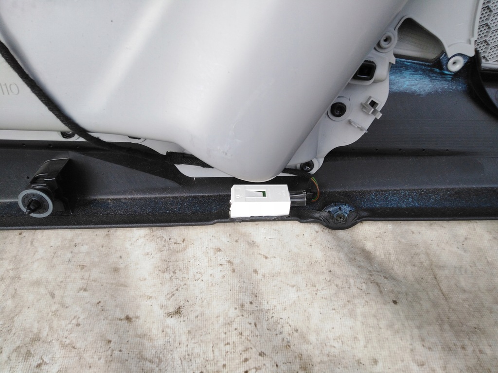 фото №9, Audi a1 8x 3d обшивка обивка дверь правый led 10r eu