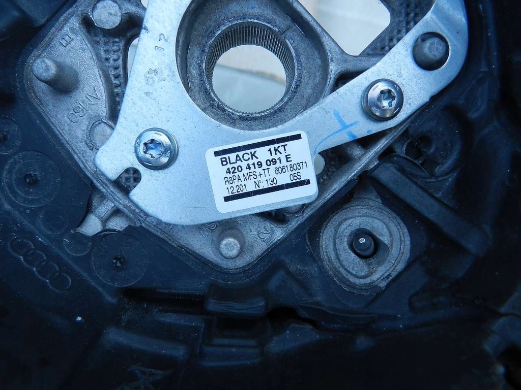 фото №8, Audi tts 8j0 a3 s3 8p0 повітропровід карбон зрізана