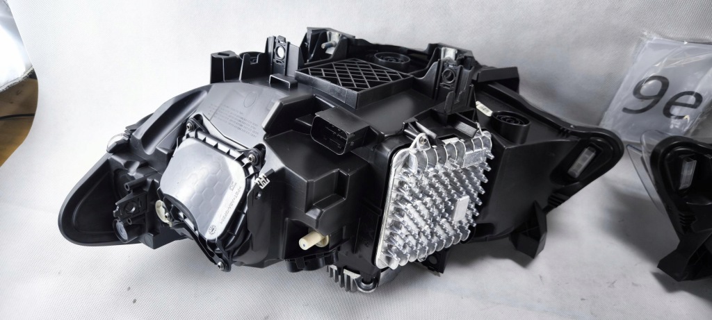 Bmw f22 f23 lift lci full led адаптивний лівий правий фара 7469783 7469784 Доставка