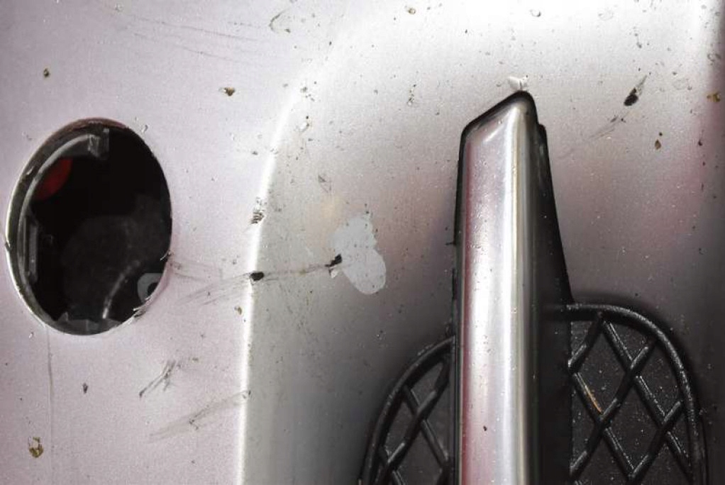 фото №6, Бампер перед передний серебристый jaguar xf 1 i 07-15