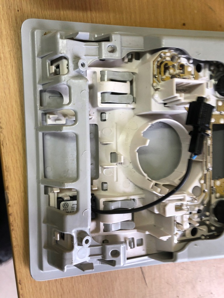 фото №6, Seat leon iii лампа потолочный освещение кабины 1k0947133h