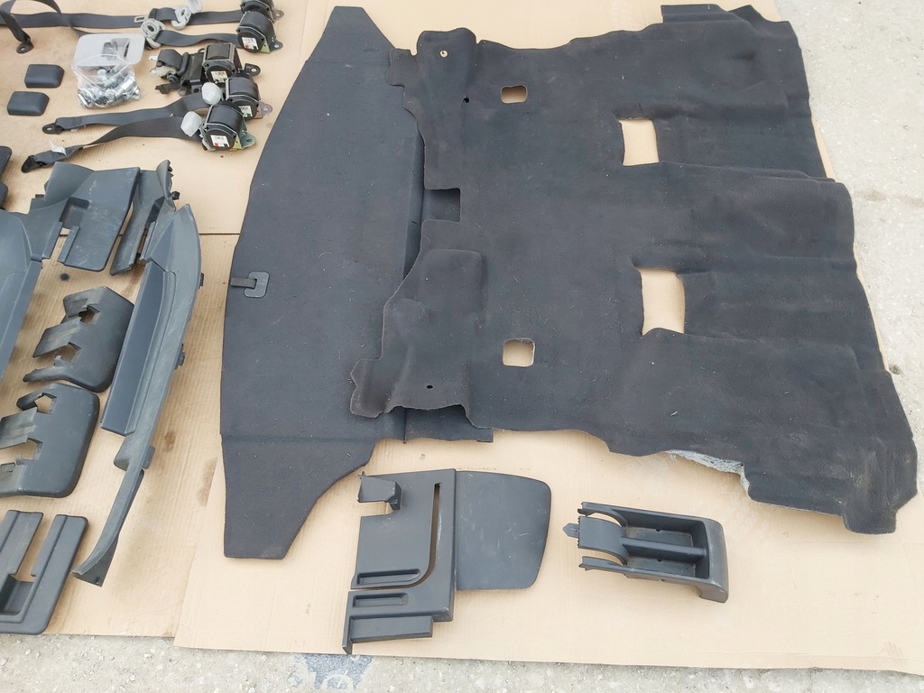 фото №5, Toyota verso 09 van заднее сиденье сиденье ремни переходник